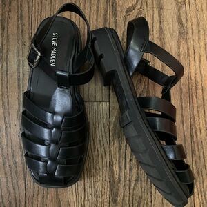 Steve Madden Girls size 2 Black Strappy Sandals